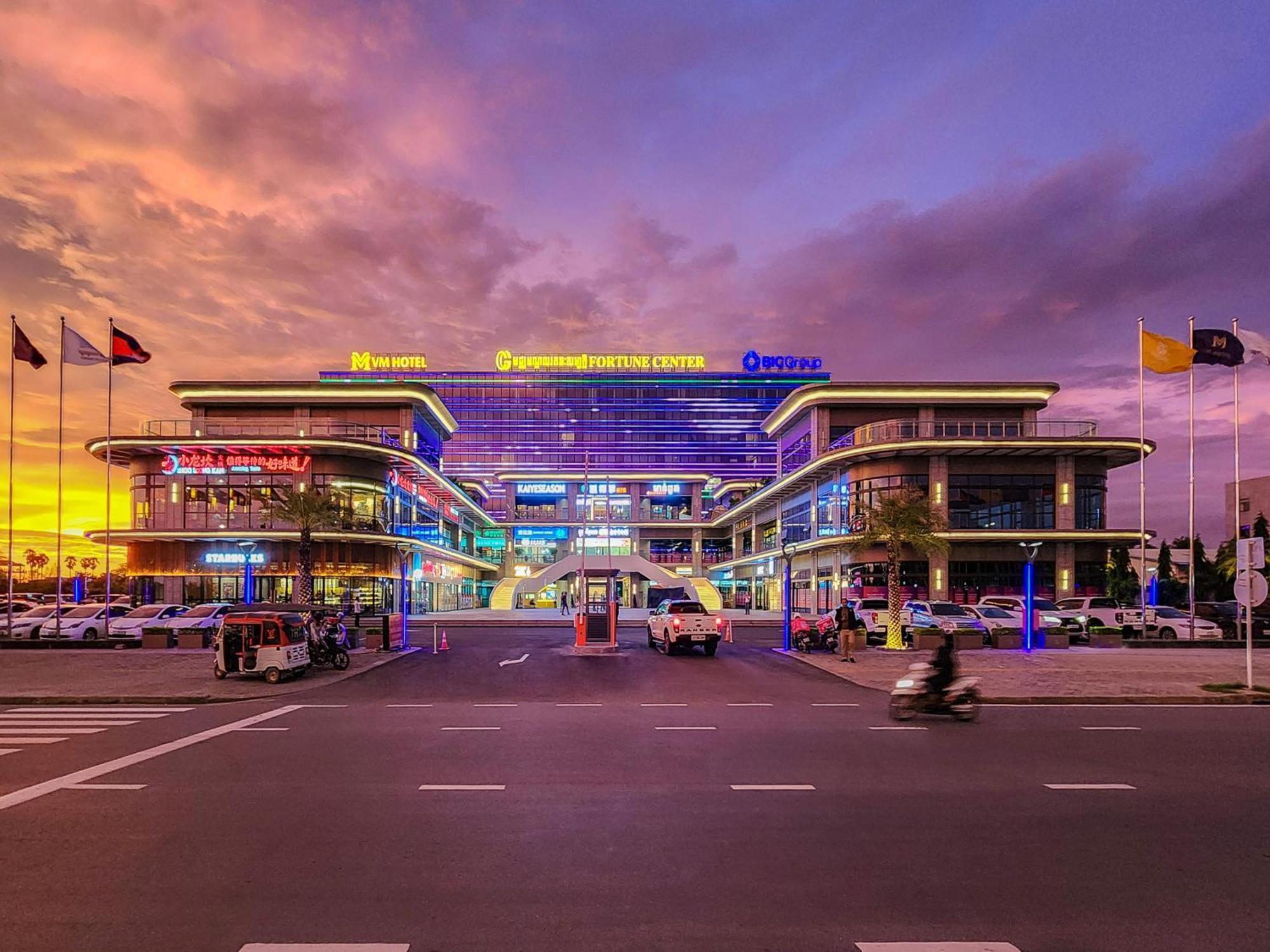 Vm Hotel Phnom Penh Exterior foto
